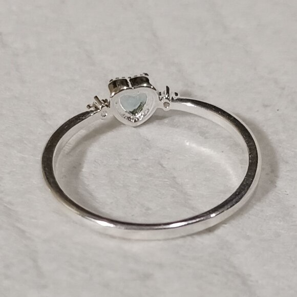 NWOT Dainty Sterling Silver Plated Sea Blue Heart Shaped Sapphire Ring Size 7.5 - Picture 11 of 16